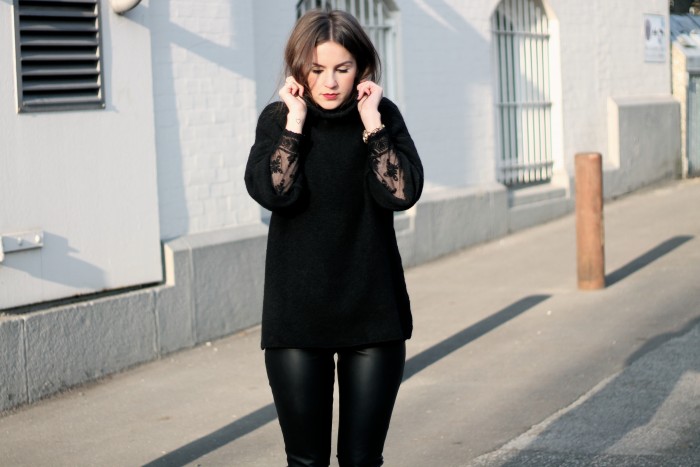 Schwarzer Pullover von Zara