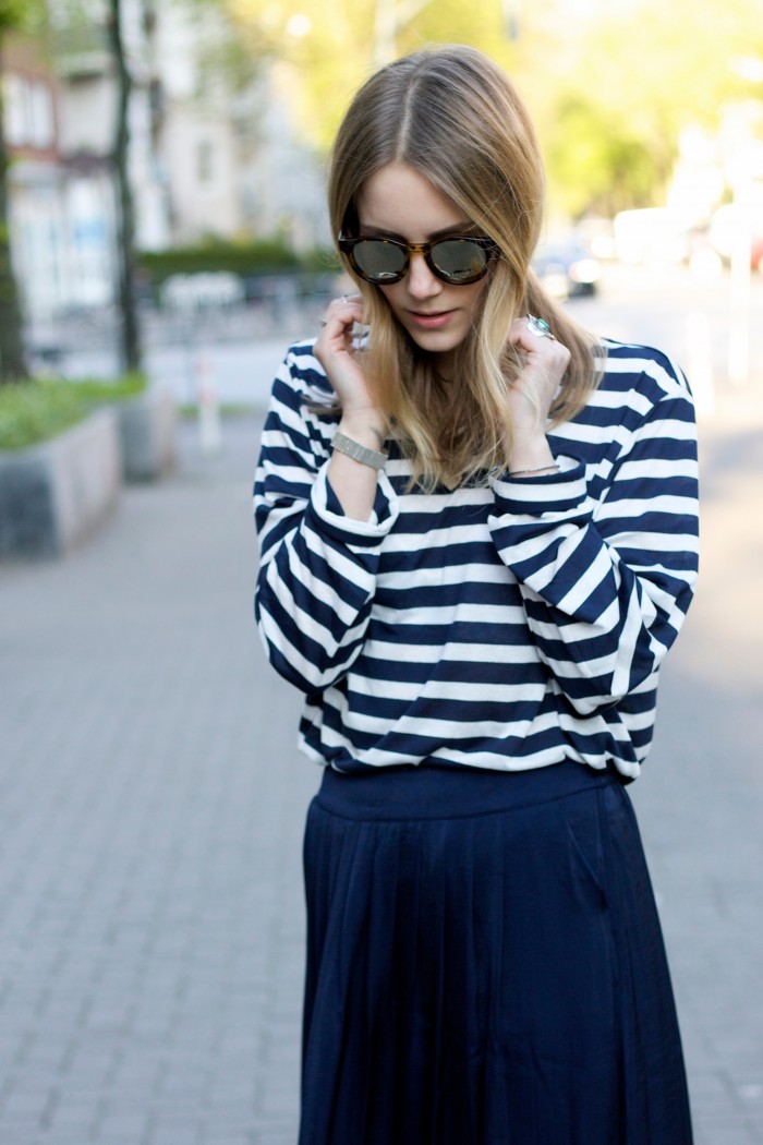 stripes and maxiskirt