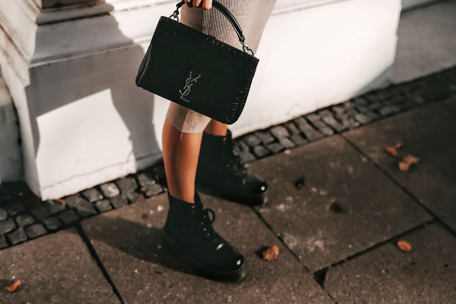 Saint Laurent Tasche Dr Martens Plateau Boots