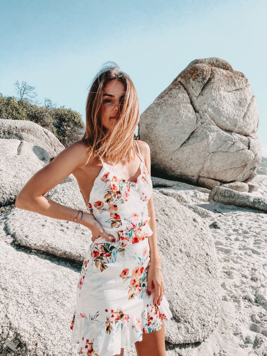 happy girl revolve dress sun sundowner