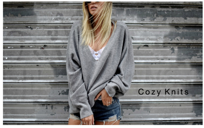 cozy-knits, grauer overzize pullover, jeansshorts