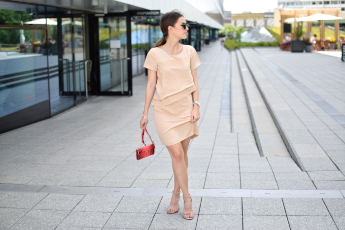 classischer nude Look auf der Fashion Week Berlin