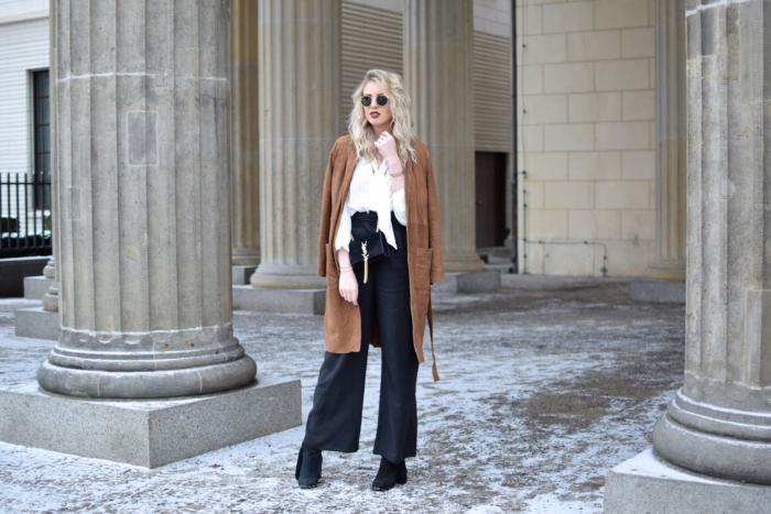 Bluse: Mango via About You