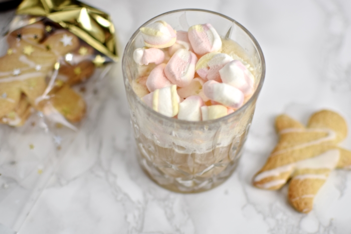 Latte mit Marshmallows, Weihnachtsplätzchen