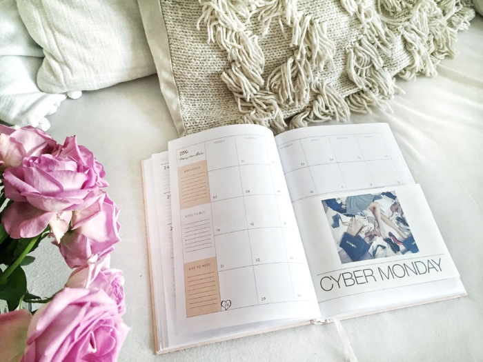 cyber monday, Kalender, Kissen, Blumen