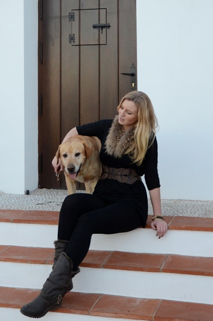 Black Top by Gina Tricot, black leggings by H&M, brown boots and belt by Zara, brown fur by ebay