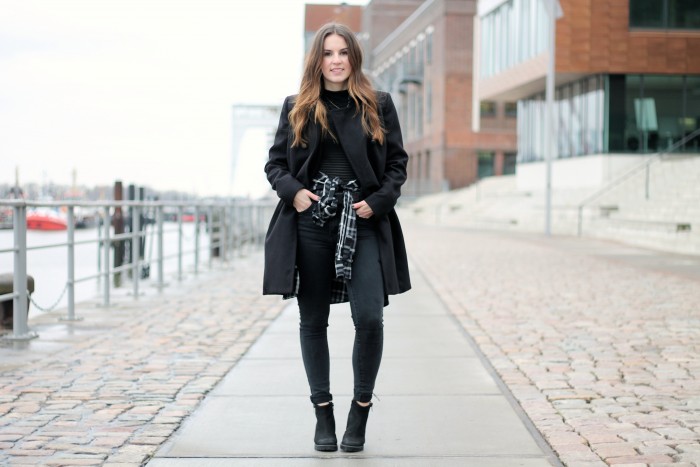 Black coat by Mango
