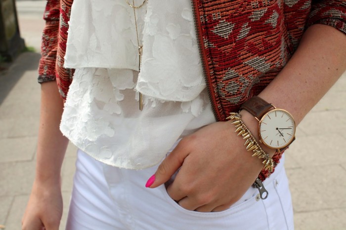 Uhr von Daniel Wellington und Armband von Stella & dot