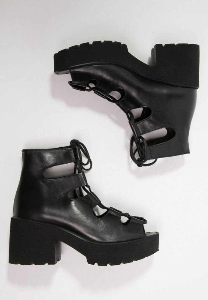 Schnürschuhe laced up schwarz Absatz