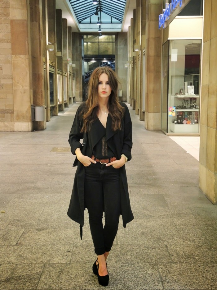 Schwarzer Mantel von H&M