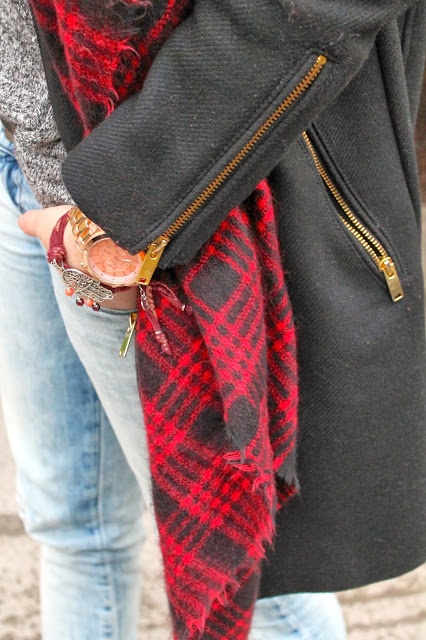 Schwarzer Mantel von Zara