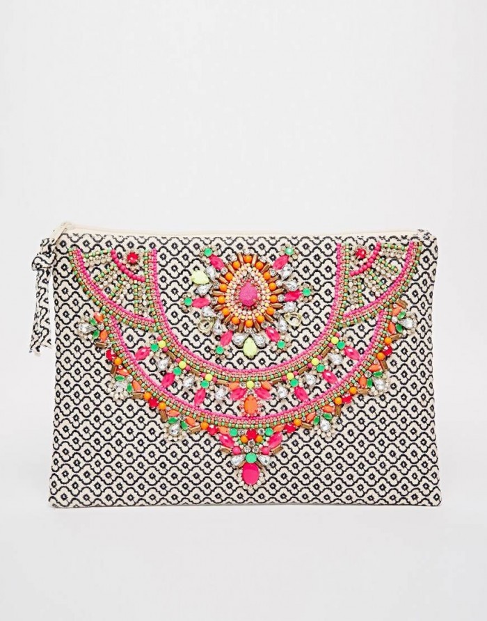 Perlenverzierte Hippie Clutch