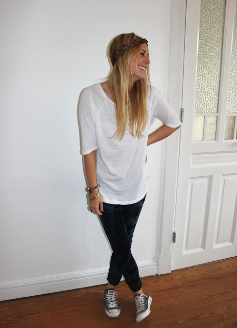 Weißes Shirt und Jeans von H&M