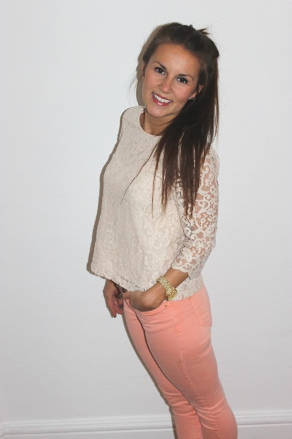 Korralfarbene Hose von Zara