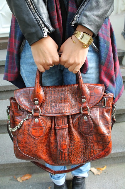 Tasche im Krokodillook