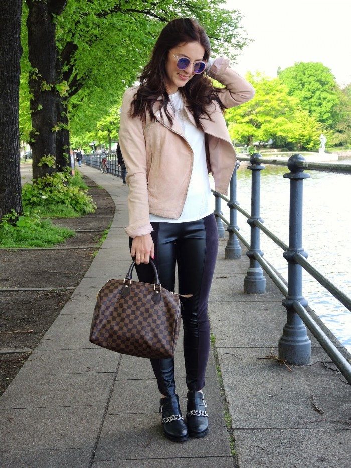 Rosafarbene Jacke von Mango