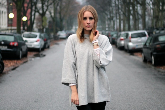 Grauer Cashmereponcho von Zara