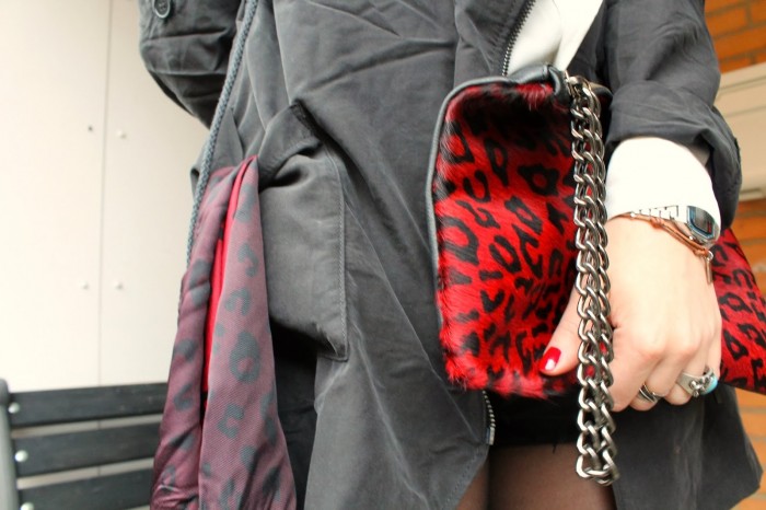 Rotes Leopardentuch von Zara