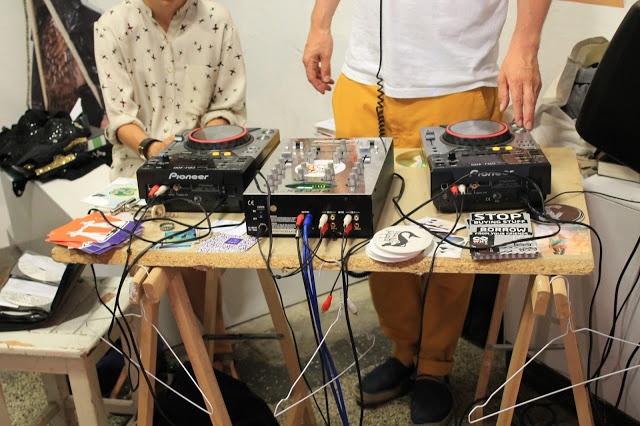 DJ Set in der Kleiderei