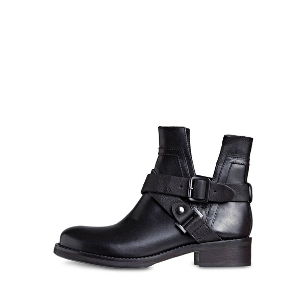 Cut out Boots schwarz Boss