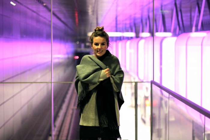 dark grey poncho by Kleidoo