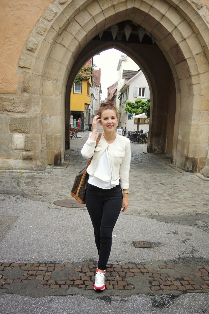 White jacket, white top and black pants by Zara