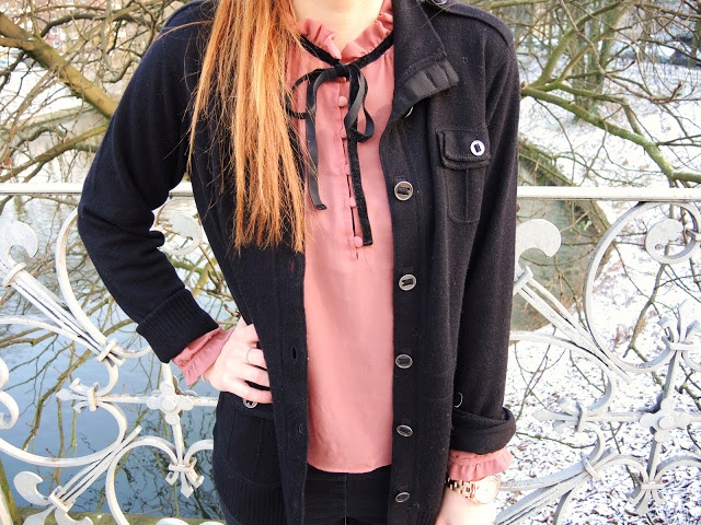Black cashmere jacket by Michael Stars