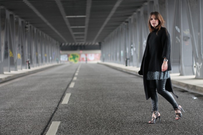 Schwarzer Mantel von H&M