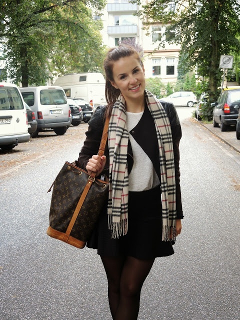 Schwarze Jacke von Review