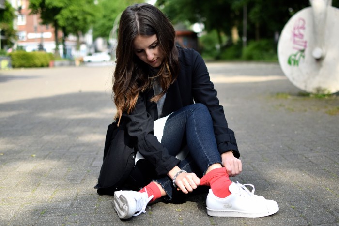 Adidas Superstars; Outfit; Girl; Socks