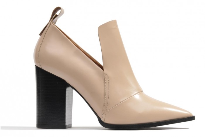 Stiefelette Beige spitz