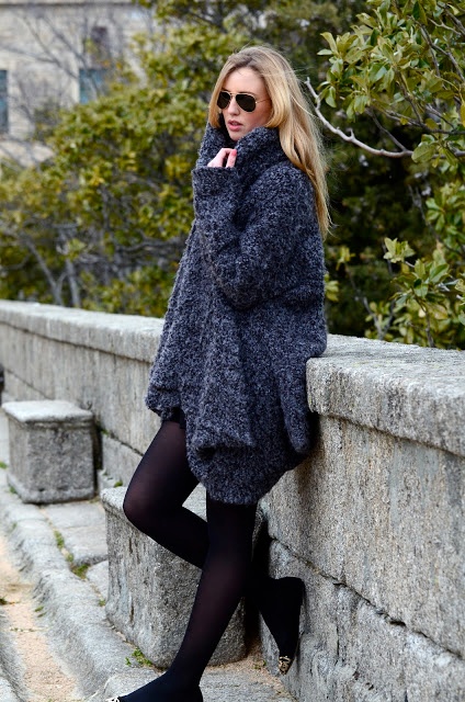 Grey coat by Elke Walter