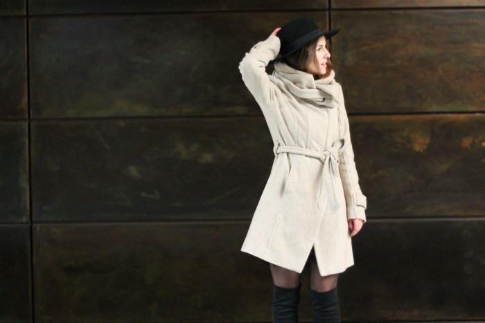 zara mantel beige