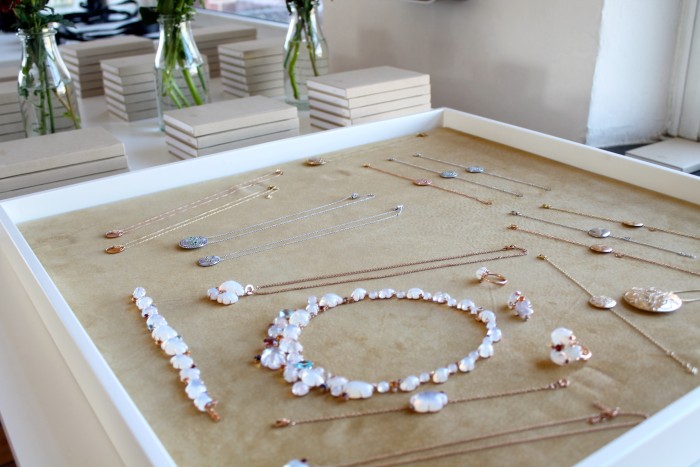 schmuck in &otherstories filiale in hamburg
