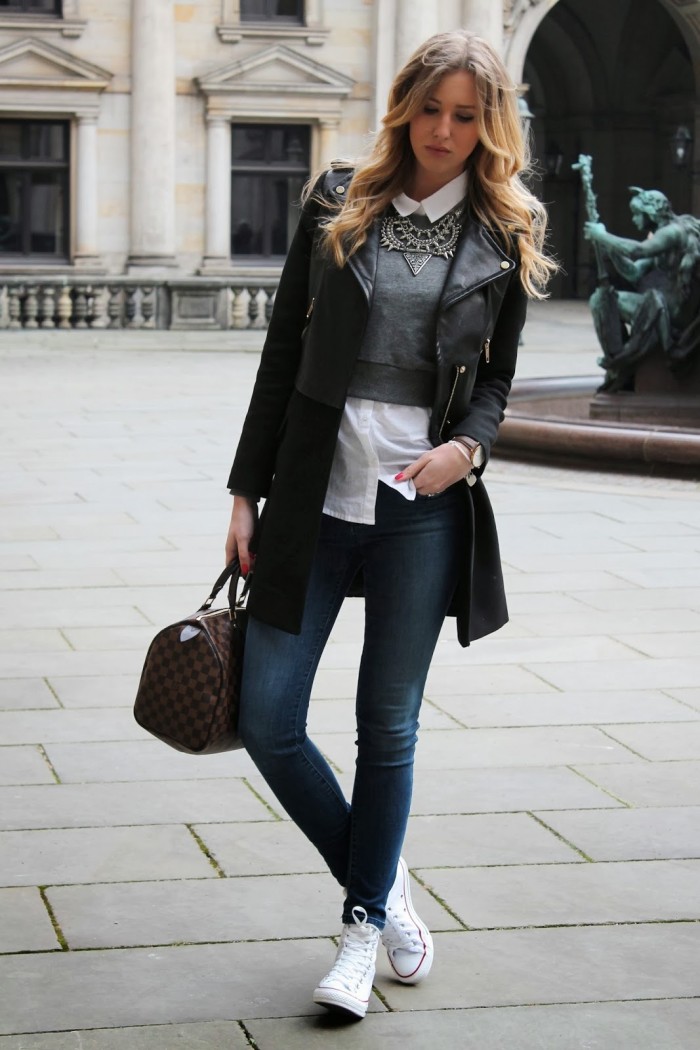 grauer pullover und weiße bluse von H&m